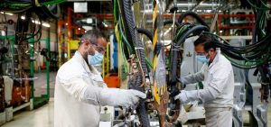 lavorare in fabbrica fa schifo